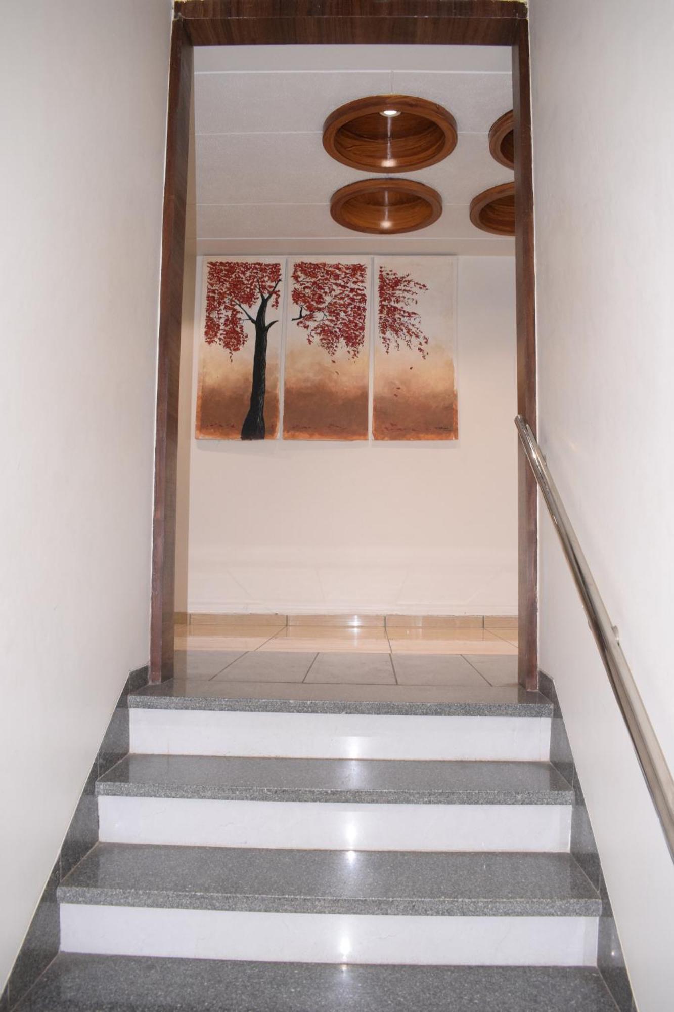 Hotel Viram Pārdi Dış mekan fotoğraf